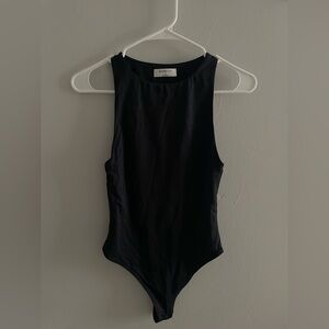 Aritizia Babaton Black Sleeveless Bodysuit
